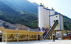 Conveyors in ready mixed concrete batching plant